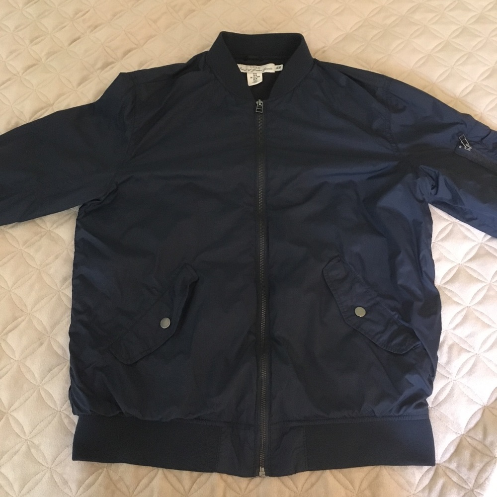 H&M men’s navy blue bomber jacket size M